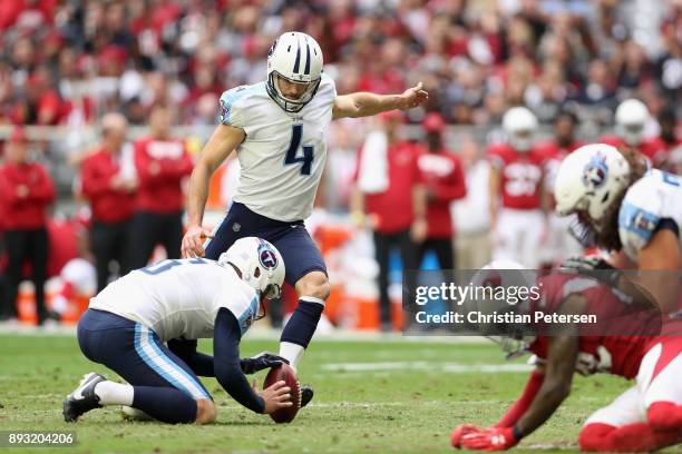 Kicker Ryan Succop of the Tennessee Titans kicks a field goal against the Arizona Cardinals during the first half of the NFL game at the University...