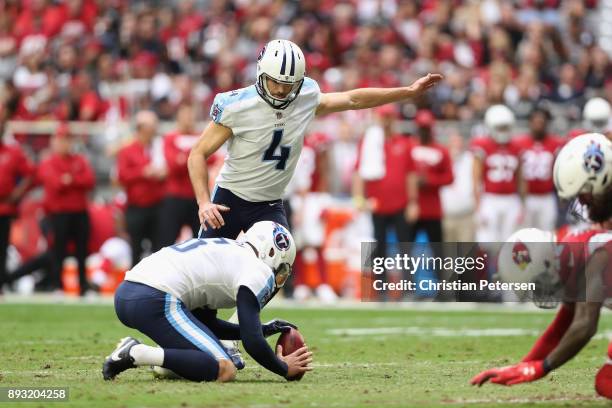 Kicker Ryan Succop of the Tennessee Titans kicks a field goal against the Arizona Cardinals during the first half of the NFL game at the University...
