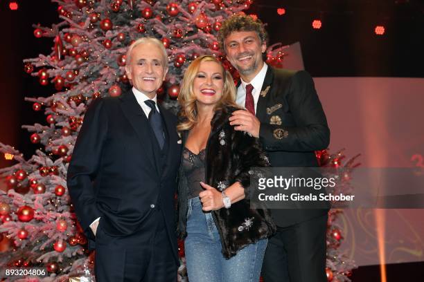 Jose Carreras, Anastacia and Jona Kaufmann during the 23th annual Jose Carreras Gala at Bavaria Filmstudios on December 14, 2017 in Munich, Germany.