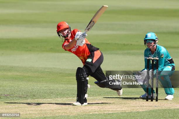 Elyse Villani of the Scorchers bats during the Women's Big Bash League match between the Brisbane Heat and the Perth Scorchers at Allan Border Field...
