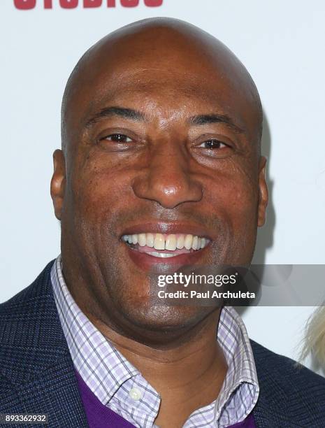 Producer Byron Allen attends the premiere of "Hostiles" at the Samuel Goldwyn Theater on December 14, 2017 in Beverly Hills, California.