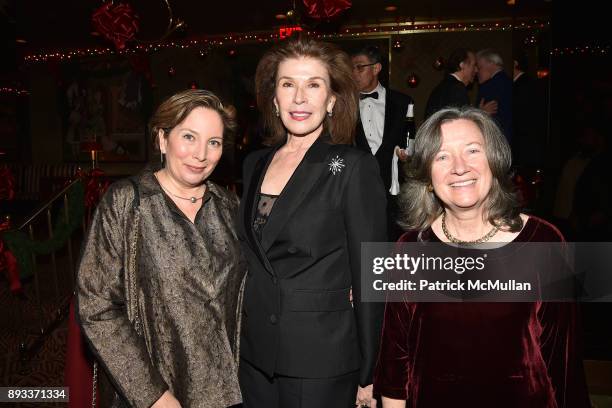 Diana Fisketjon, Sara Colleton and Dominique Browning attend A Christmas Cheer Holiday Party 2017 Hosted by George Farias, Anne and Jay McInerney at...