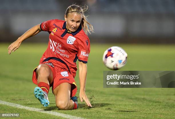 Alyssa Mautz of Adelaide United during the round eight W-League match between Adelaide United and the Western Sydney Wanderers at Marden Sports...