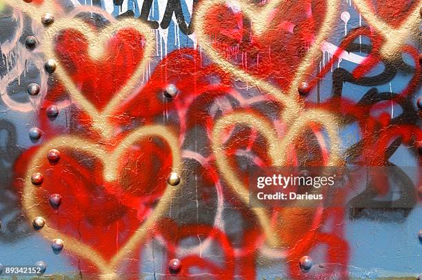 heart graffiti - love graffiti stock pictures, royalty-free photos & images