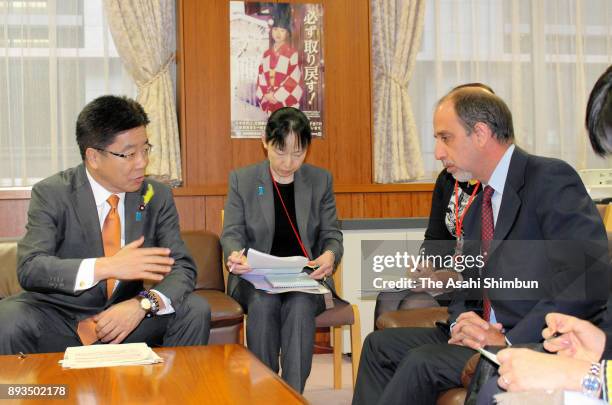 The U.N. Special rapporteur on the situation of human rights in North Korea Tomas Ojea Quintana meets Minister in charge of the Abduction Issue...