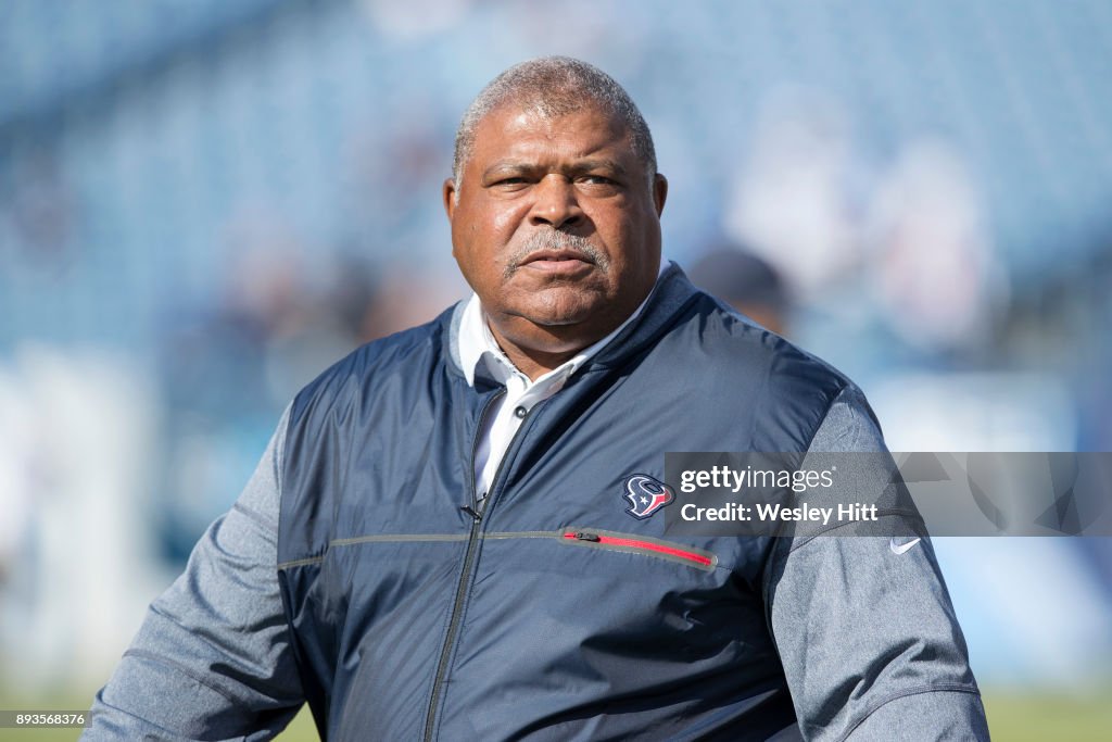 Houston Texans v Tennessee Titans