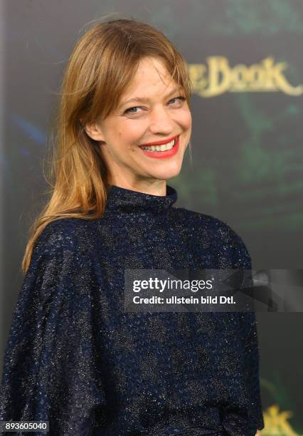 Heike Makatsch bei der Premiere des Animationsfilmes zur Filmpremiere: "The Jungle Book" im Kino Zoo Palast in Berlin Datum: