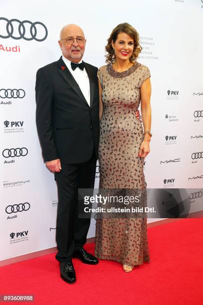 Alfred Weiss mit Nadine von Gumppenberg bei der > 22.Festliche Operngala Berlin 2015 fuer die Deutsche AIDS-Stiftung < in der Deutschen Oper Berlin