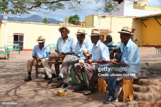 Musiker auf dem Plazuela del Cristo Trinidad ist eine Stadt in der Provinz Sancti Spíritus / Hotel Club Amigo Costa Sur Kuba Cuba Urlaub Republica de...