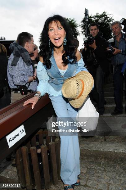 Karl May Spiele in Bad Segeberg SH.2013 "Winnetou I - Blutsbrüder" Premiere und Premierenfeier am 22. Juni 2013 Dunja Rajter