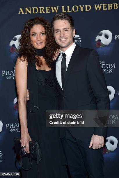 Galapremiere von DAS PHANTOM DER OPER am 28. 11. 2013 Gast : Alexander Klaws mit Schwester Mellanie