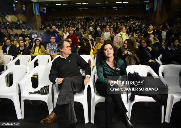 Former President of the Catalan Government and leader of 'Partit Democrata Europeu Catala' - PDECAT Artur Mas and Marcela Topor, wife of 'Junts per...