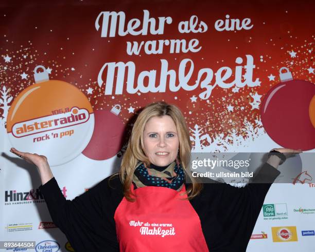 Hinz&Kunzt veranstalten Charity-Weihnachtsfest für die Obdachlosen Hamburgs, in den Räumen auf der Trabrennbahn Hamburg Bahrenfeld _Mit dabei :...