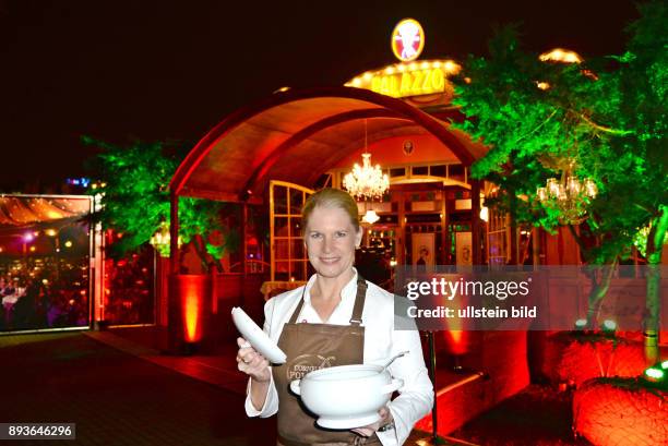 Cornelia Poletto PALAZZO Premiere im Spiegelpalast an den Deichtorhallen in Hamburg Foto : Cornelia Poletto PALAZZO