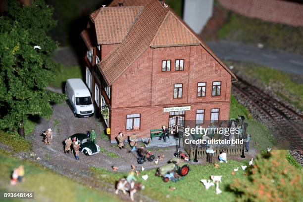 Neues aus Büttenwarder _ bekommt einen eigenen Platz im Hamburger Miniatur Wunderland. Anlass ist der Geburtstag des Schauspielers Peter Heinrich Brix