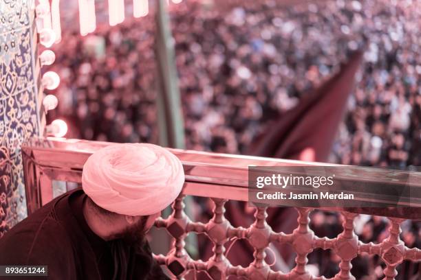 muslim religious man - najaf stock-fotos und bilder