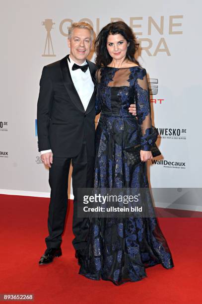 Verleihung der Goldenen Kamera in Hamburg Michael Mittermeier mit Frau Gudrun