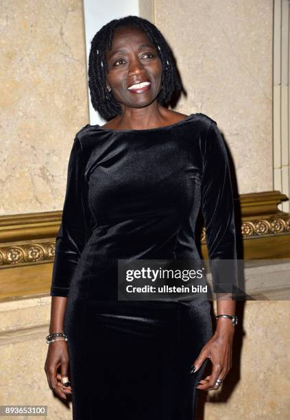 Charity Dinner für Kinderrechte Future Police Adward 2015 im Großen Festsaal des Hamburger Rathauses Gäste : Dr. Auma Obama, WFC-Ratsmitglied und...