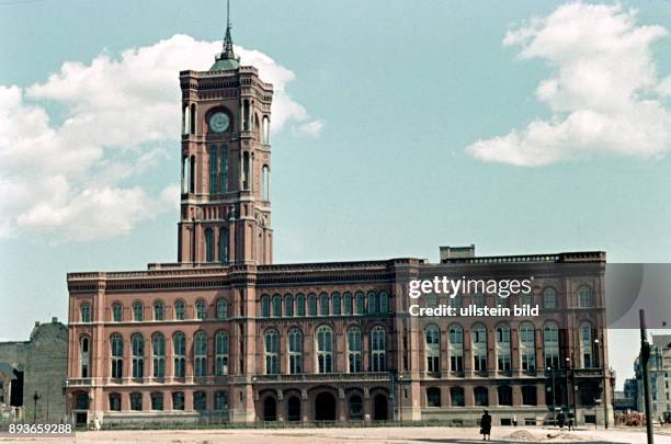 Berlin, Rotes Rathaus, Red City Hall, town hall of Berlin, located in the Mitte district