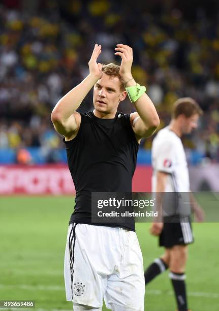 Fussball Euro 2016 Gruppe C in Lille Deutschland - Ukraine Torwart Manuel Neuer nach dem Spiel