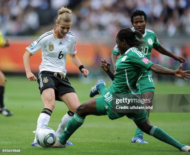 Deutschland - Nigeria Simone LAUDEHR gegen Helen UKAONU