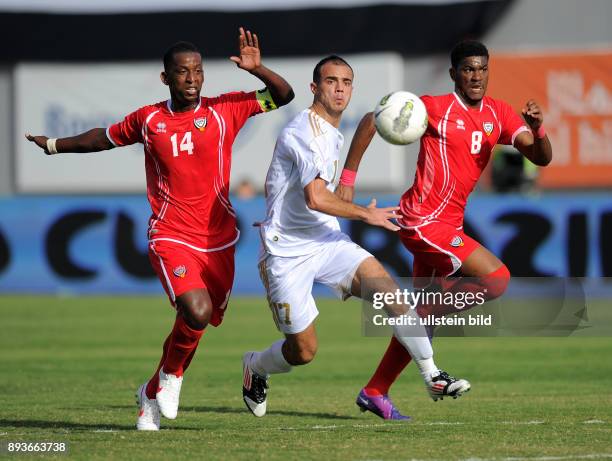 Fussball International WM Qualifikation 2014 Vereinigte Arabische Emirate - Libanon Lebenslang im Fussball wegen Spielmanipulation gesperrt: Mahmoud...