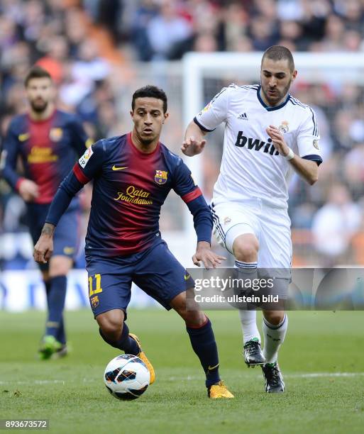 Spieltag El Clasico Real Madrid - FC Barcelona Thiago Alcantara gegen Karim Benzema