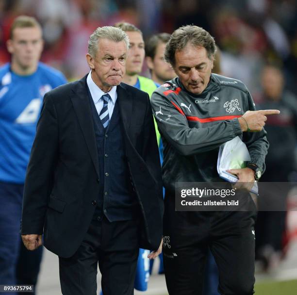 Fussball International WM Qualifikation 2014 in Bern Schweiz - Island Enttaeuschung; Trainer Ottmar Hitzfeld und Co Trainer Michel Pont