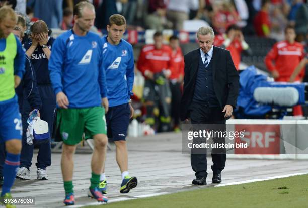 Fussball International WM Qualifikation 2014 in Bern Schweiz - Island Enttaeuschung; Trainer Ottmar HITZFELD