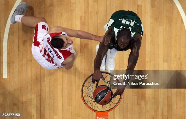 James Gist, #14 of Panathinaikos Superfoods Athens in action during the 2017/2018 Turkish Airlines EuroLeague Regular Season game between...