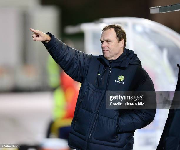 Testspiel Rumaenien - Australien Trainer Australien Holger OSIECK