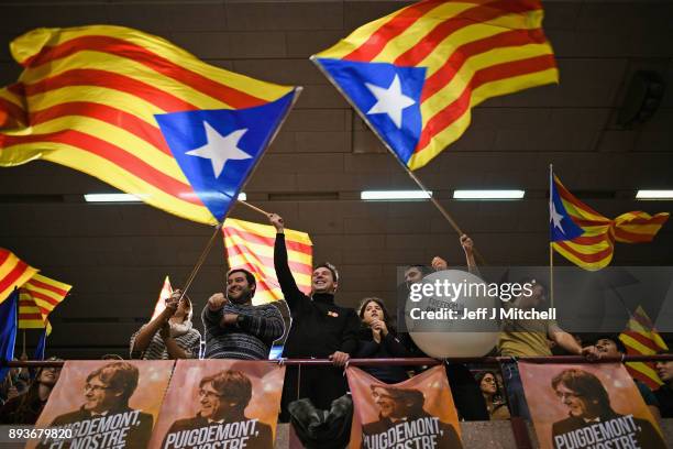 Junts Per Catalunya party activists attend a rally for the forthcoming Catalan election on December 15, 2017 in Barcelona Spain Catalonia heads into...