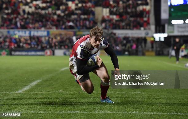 Andrew Trimble of Ulster scores a try during the European Rugby Champions Cup match between Ulster Rugby and Harlequins at Kingspan Stadium on...
