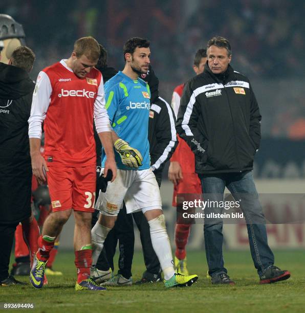 Fussball DFB Pokal Achtelfinale 2013/2014 1. FC Union Berlin - 1. FC Kaiserslautern Enttaeuschung FC Union Berlin; Adam Nemec, Torwart Daniel Haas...