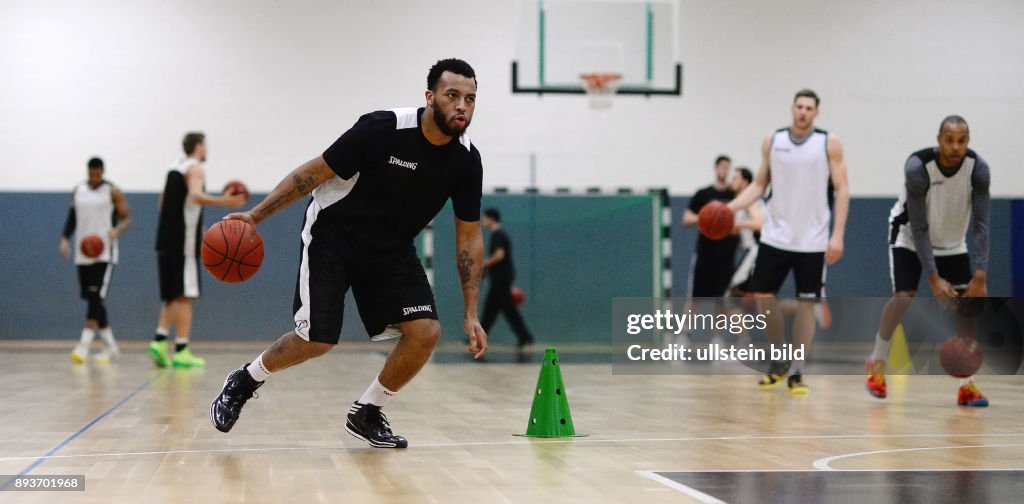 Basketball 1. Bundesliga 2013/2014 Walter Tigers Tuebingen 1.... News