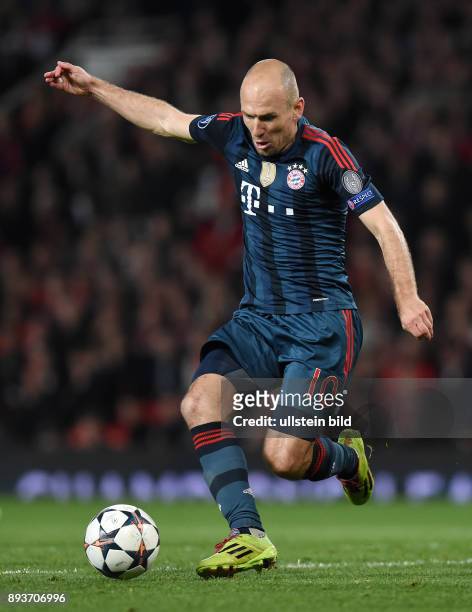 Manchester United FC - FC Bayern Muenchen Arjen Robben am Ball