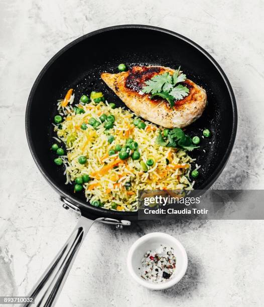400 Roasted Chicken With Rice Stock Photos, High-Res Pictures, and