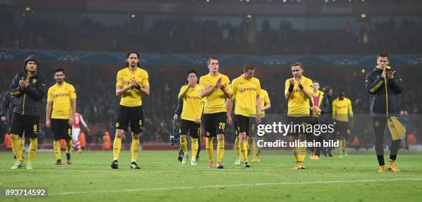 Vorrunde Arsenal London - Borussia Dortmund Enttaeuschung Borussia Dortmund; Ciro Immobile, Ilkay Guendogan, Neven Subotic, Shinji Kagawa, Matthias...