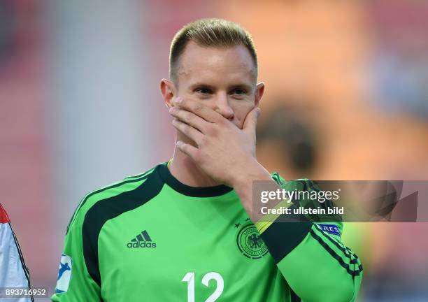 International UEFA U21-EUROPAMEISTERSCHAFT 2015 GRUPPENPHASE in Prag Deutschland 1-1 Serbien Torwart Marc-Andre ter Stegen nachdenklich