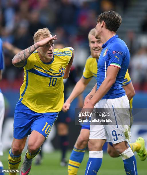 International UEFA U21-EUROPAMEISTERSCHAFT 2015 GRUPPENPHASE in Olmuetz Italien - Schweden JUBEL Schweden; Torschuetze zum 1-1 Ausgleich John...