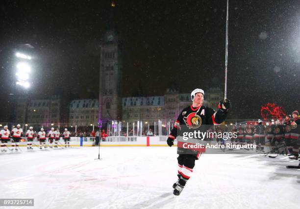 Ottawa Senators alumni Chris Neil salutes the crowd during the 2017 Scotiabank NHL100 Classic Ottawa Senators Alumni Game on Parliament Hill on...