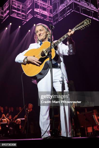 Roger Hodgson performs onstage during the Night of The Proms at the Lanxess Arena on December 15, 2017 in Cologne, Germany.