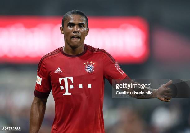 Testspiel Audi Football Summit Shanghai FC Bayern Muenchen 1-0 Inter Mailand Douglas Costa mit Daumen Hoch