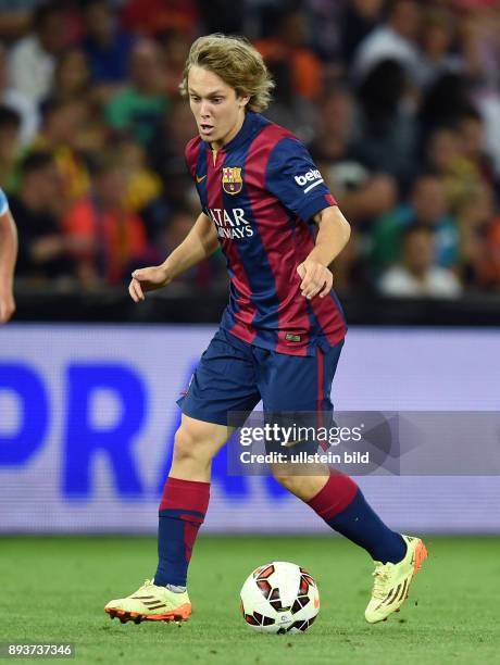 Testspiel SSC Neapel - FC Barcelona Alen Halilovic am Ball