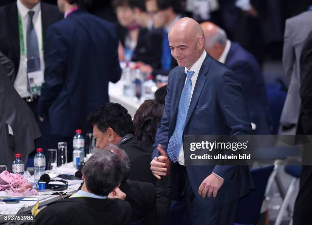 Fussball International Ausserordentlicher FIFA Kongress 2016 im Hallenstadion in Zuerich FIFA Praesidenten Kandidat und UEFA Generalsekretaer Gianni...