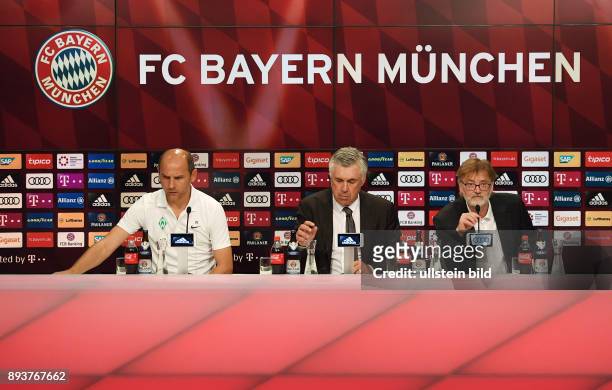 Fussball 1. Bundesliga Saison 2016/2017 1. Spieltag FC Bayern Muenchen - SV Werder Bremen Pressekonferenz; Trainer Carlo Ancelotti und Trainer Viktor...