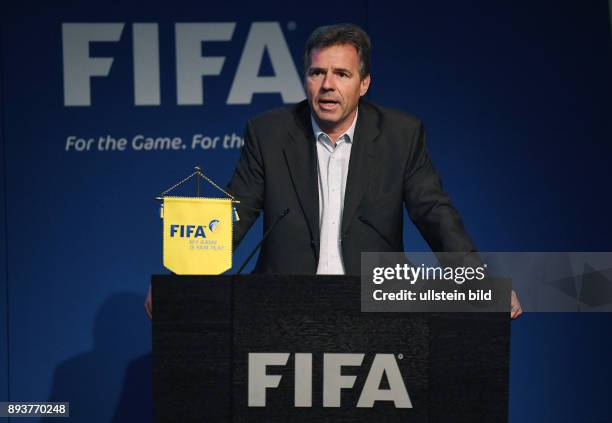 Fussball International FIFA Chief Commercial Officer Philippe Le Floc h