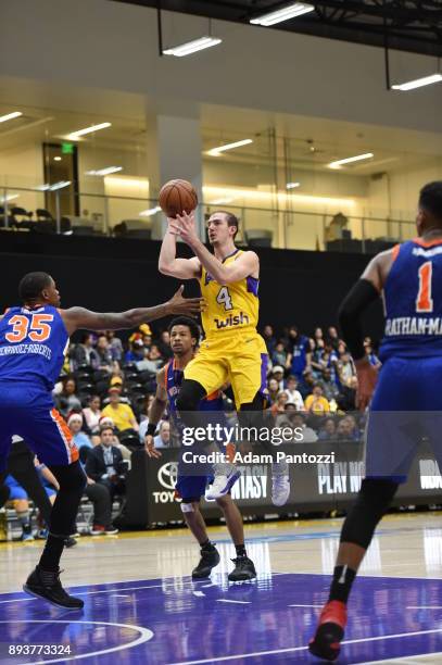 Alex Caruso of the South Bay Lakers goes to the basket against the Westchester Knicks during an NBA G-League game on December 15, 2017 at UCLA Heath...