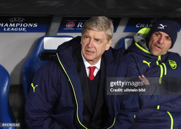 Basel - Arsenal London Trainer Arsene Wenger