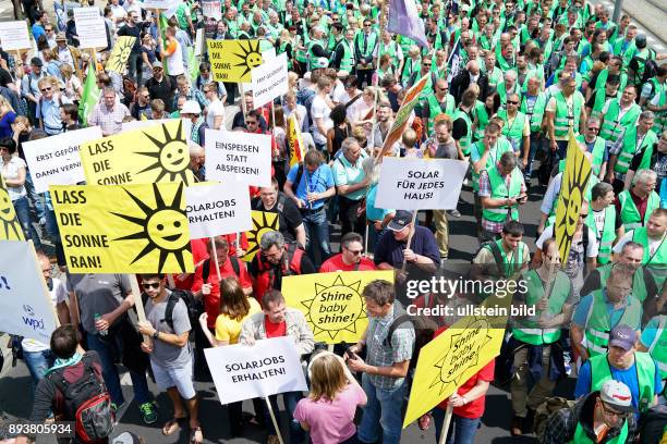 Berlin Demo , Energiewende retten!, Demonstration Bundesverband Erneuerbare Energien e.V. Und EEG Unterstützer